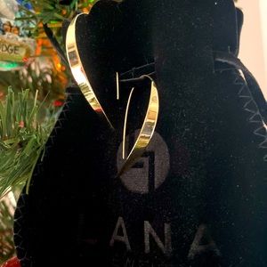 Lana Small vanity hooked on hoop 14 K yellow gold